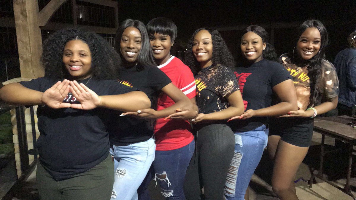 evonneee_'s tweet photo. #DeltaWeek2K18 project X was a success!!! I appreciate everyone that came out❤️ https://t.co/QhhEgyQCQF
