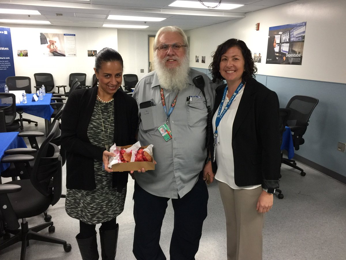 Lori Barnes tweet media