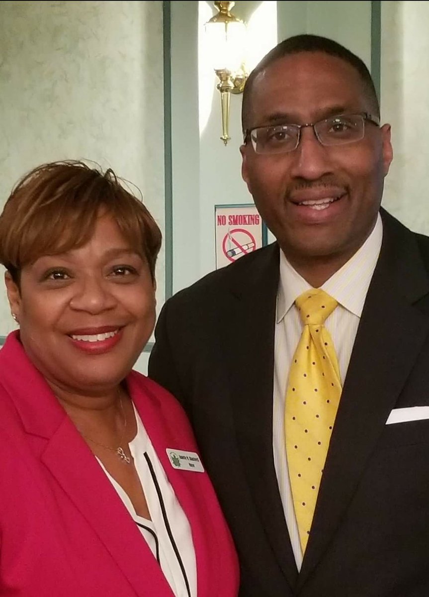 zachreed12's tweet photo. Tonight it was an honor to be in the presence of history. With the first African American &amp; female mayor of #MapleHts Annette Blackwell at her State of the City Address.Then with @jsantanaward14 the first Hispanic female to be elected to @CleCityCouncil at her Town Hall Meeting https://t.co/pPlZL9nLdx