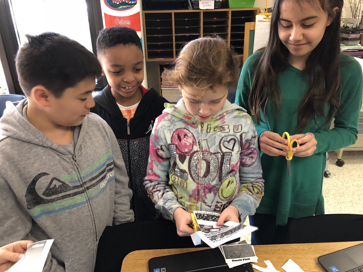 jenmalitvbcps's tweet photo. Using data on Google Sheets to create a marine food web with @GlenwoodGRT @GlenwoodES #MarchAppness #4thGators17 https://t.co/iwjEIvUdNS