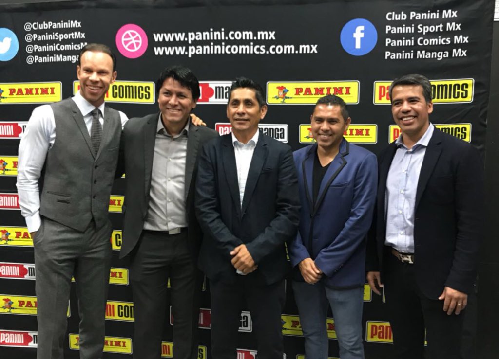 InterticketUSA's tweet photo. Presentación del Album de @PaniniSportMx en #CDMX 🇲🇽. Gracias @LRZague @emperadorsuarez #JorgeCampos @RamonMorales11 @pavelpardo8 #TeamMXL @PaniniAmerica https://t.co/TaSbtCodxk