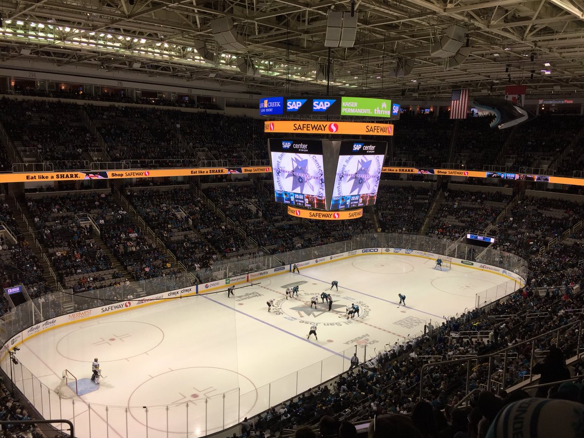 RaneyBrian's tweet photo. #SJSharks #CalNight #GoBears #GoSharks https://t.co/1vzqFY7H4K