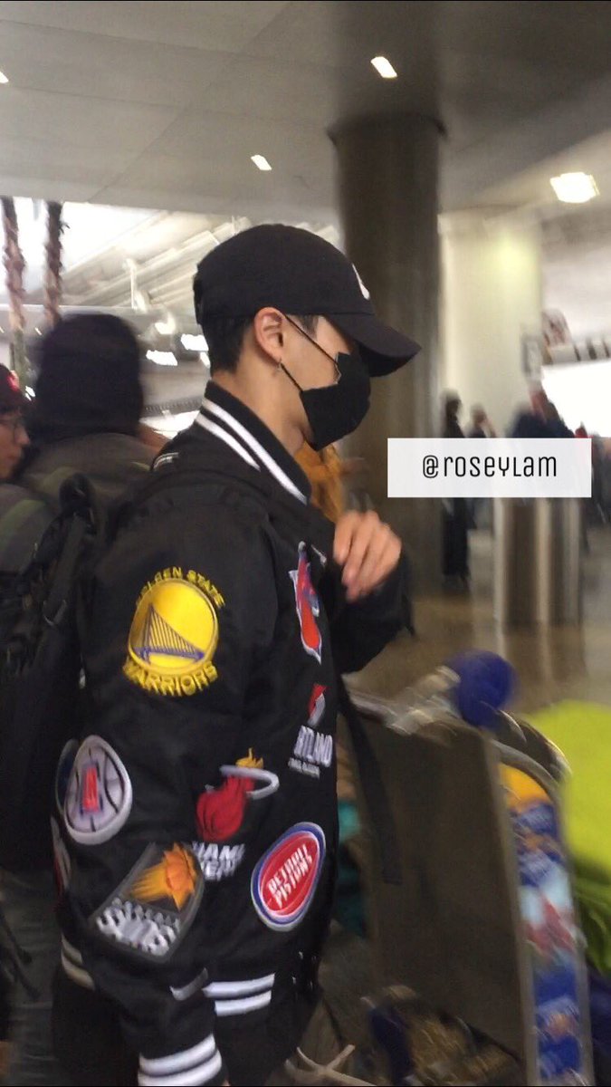 roseylam's tweet photo. been rusting, but glad to finally see gikwang again after 3 years 😭😭 https://t.co/qblT8hKCj6