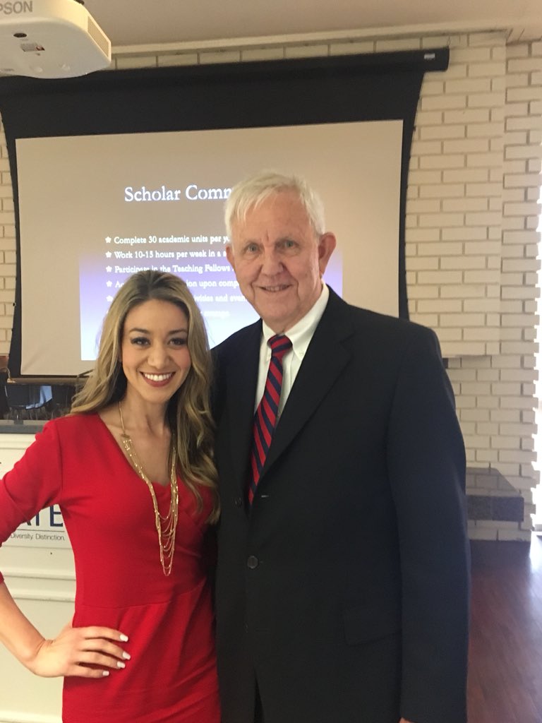 Fresno State #CaTeachingFellows Scholarship Dinner. Honored to emcee for the 3rd year <a href="/FresnoKremenEdu/">Kremen School of Education and Human Development</a> <a href="/KSEE24/">KSEE24 News</a> #EducationMatters