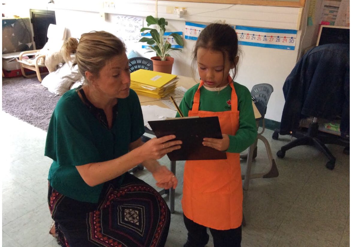 RebeccaTupling's tweet image. I had a great time visiting Reception A’s hair salon this past week. All inspired by student interest. Well done Ms. Gill and Ms. Val! #transdisciplinarylearning #earlyyears #playbasedlearning #inquirylearning #alreadymadeanappointmentfornextweek #cdnisls