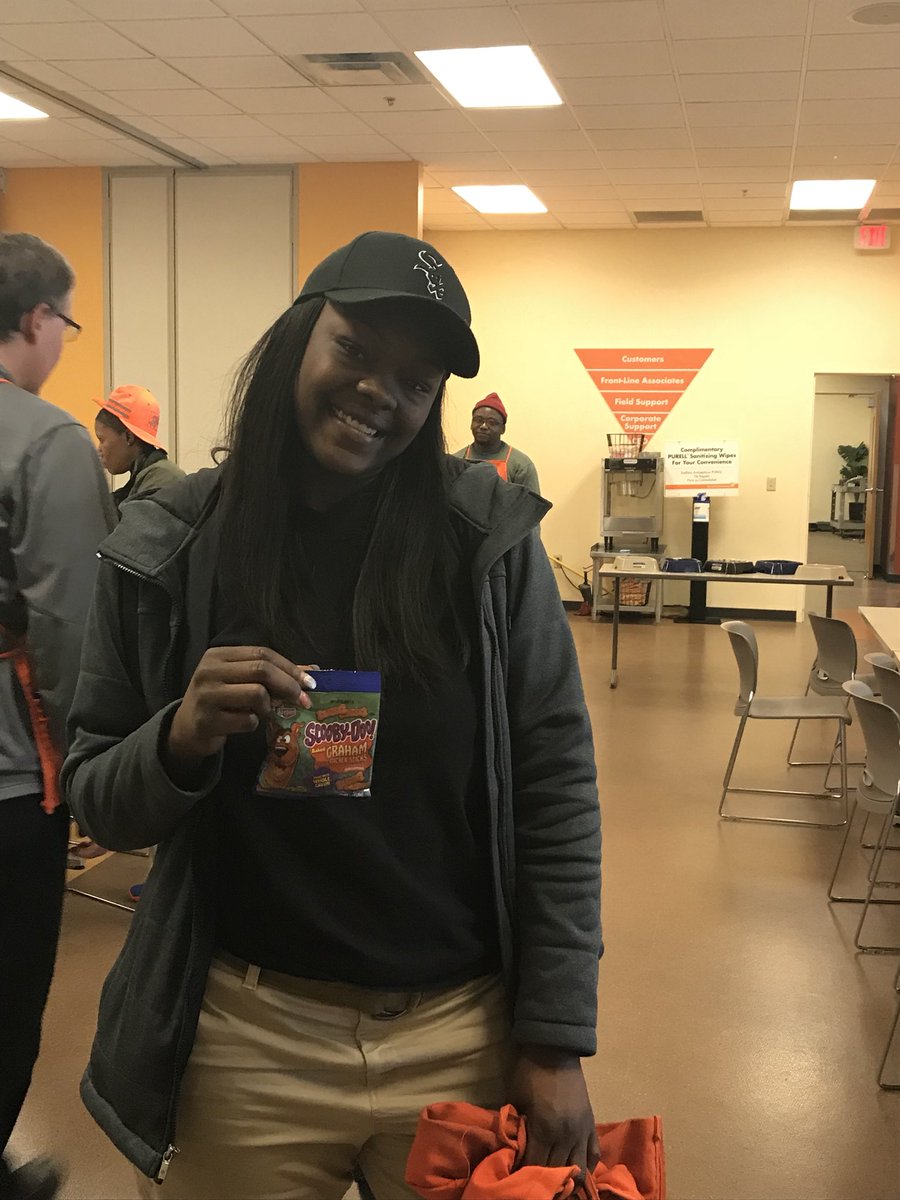 Joliet Key 2 having fun on National Puppy Day with Scooby Snacks and the dog bowl challenge!!
