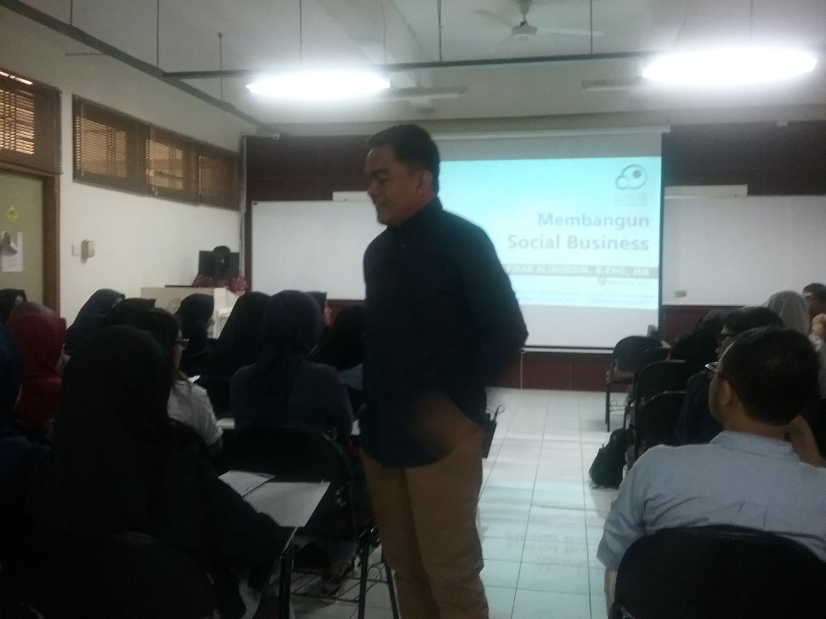 Manajemen Bisnis ITS tweet media