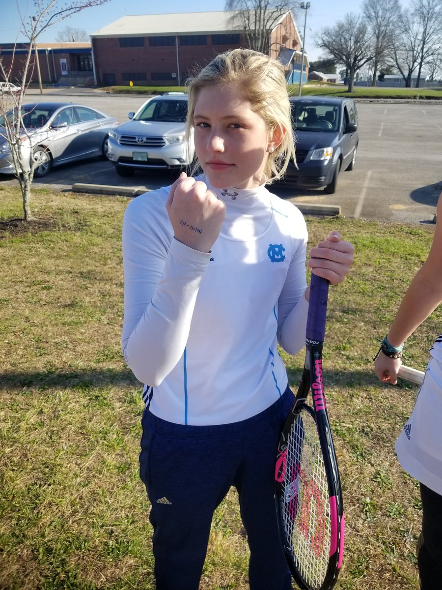 mcraidertennis's tweet photo. Moore Co. Girls defeat Collinwood 5-2 to stay undefeated in district play. This is what happens when you don't have scorekeepers... https://t.co/jVtWB33TvX