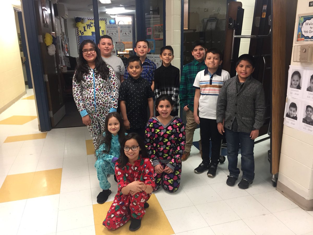 MissAnderson4th's tweet photo. So unbelievably proud of my amazing, hard-working students! Tonight’s 4th grade show was a success! #TheNappingHouse #ASD4ALL https://t.co/Nhe6tuROBe
