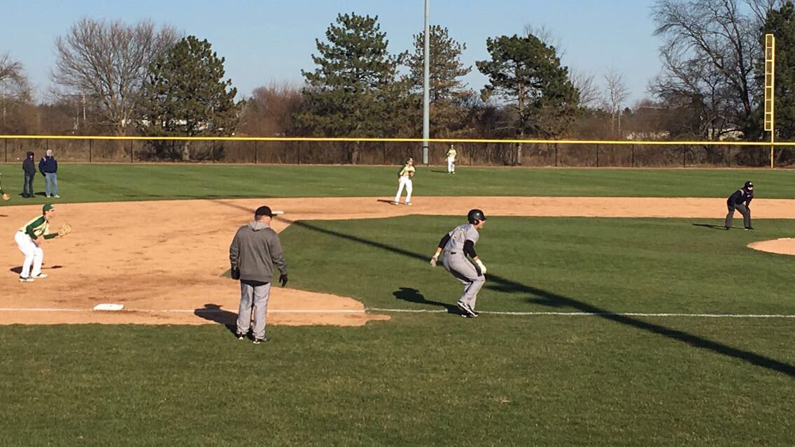 Jane12774703's tweet image. Back to his home base! ❤️⚾️ @TuineiZac #BaseBall #snowtosun