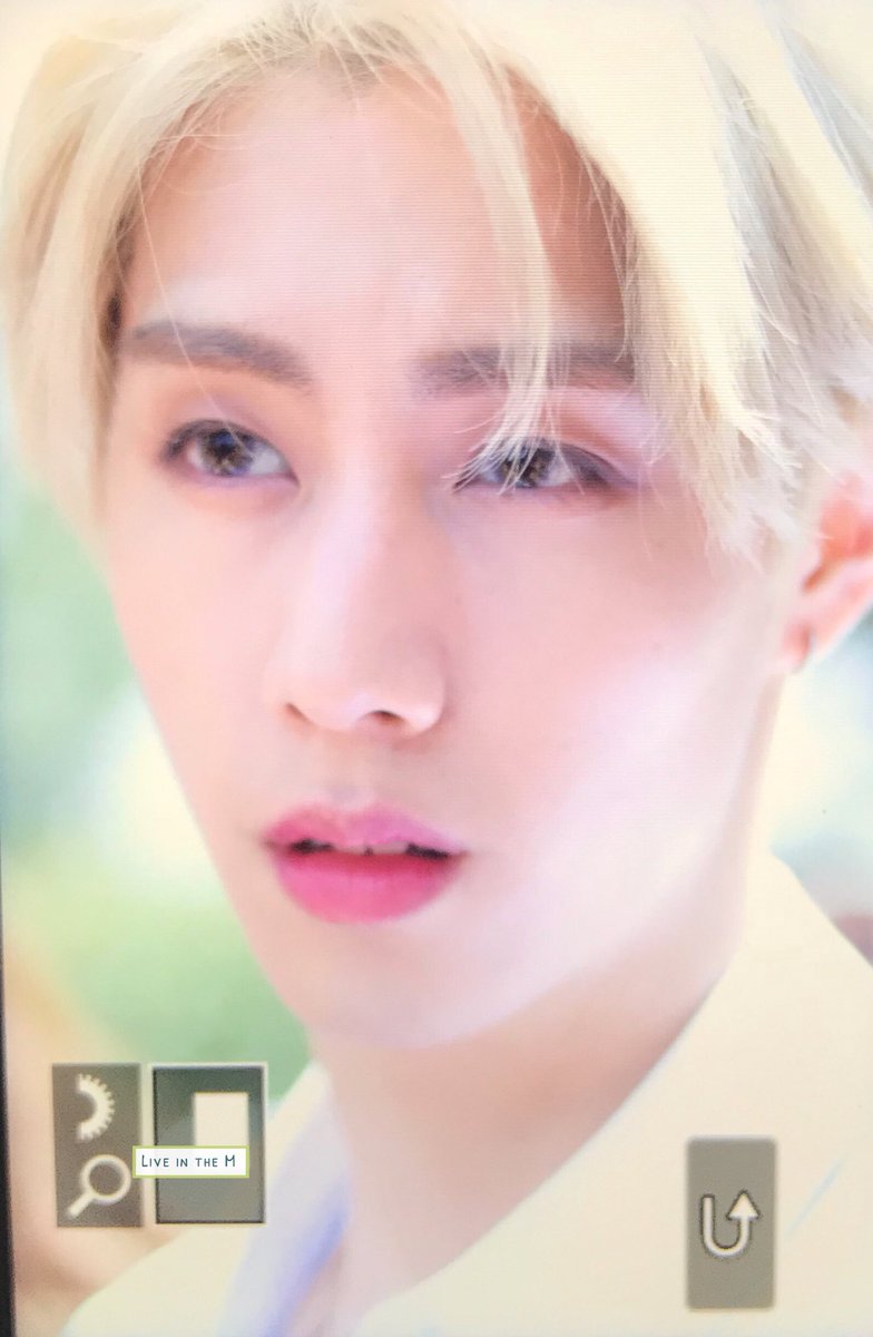 LiveInTheM's tweet image. 180323 뮤뱅 재출근 [Preview]

사람속에 빛나는 ✨ 마크

#GOT7 #갓세븐 #마크 #Mark #段宜恩