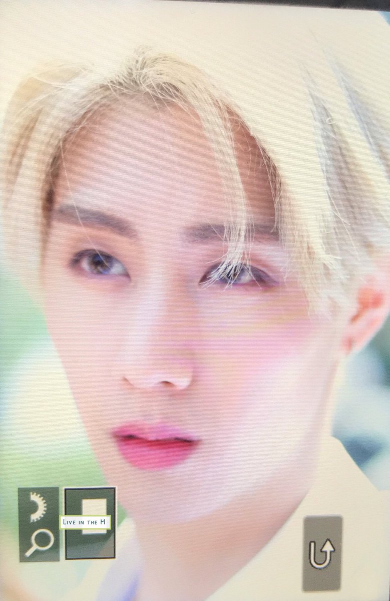 LiveInTheM's tweet image. 180323 뮤뱅 재출근 [Preview]

사람속에 빛나는 ✨ 마크

#GOT7 #갓세븐 #마크 #Mark #段宜恩