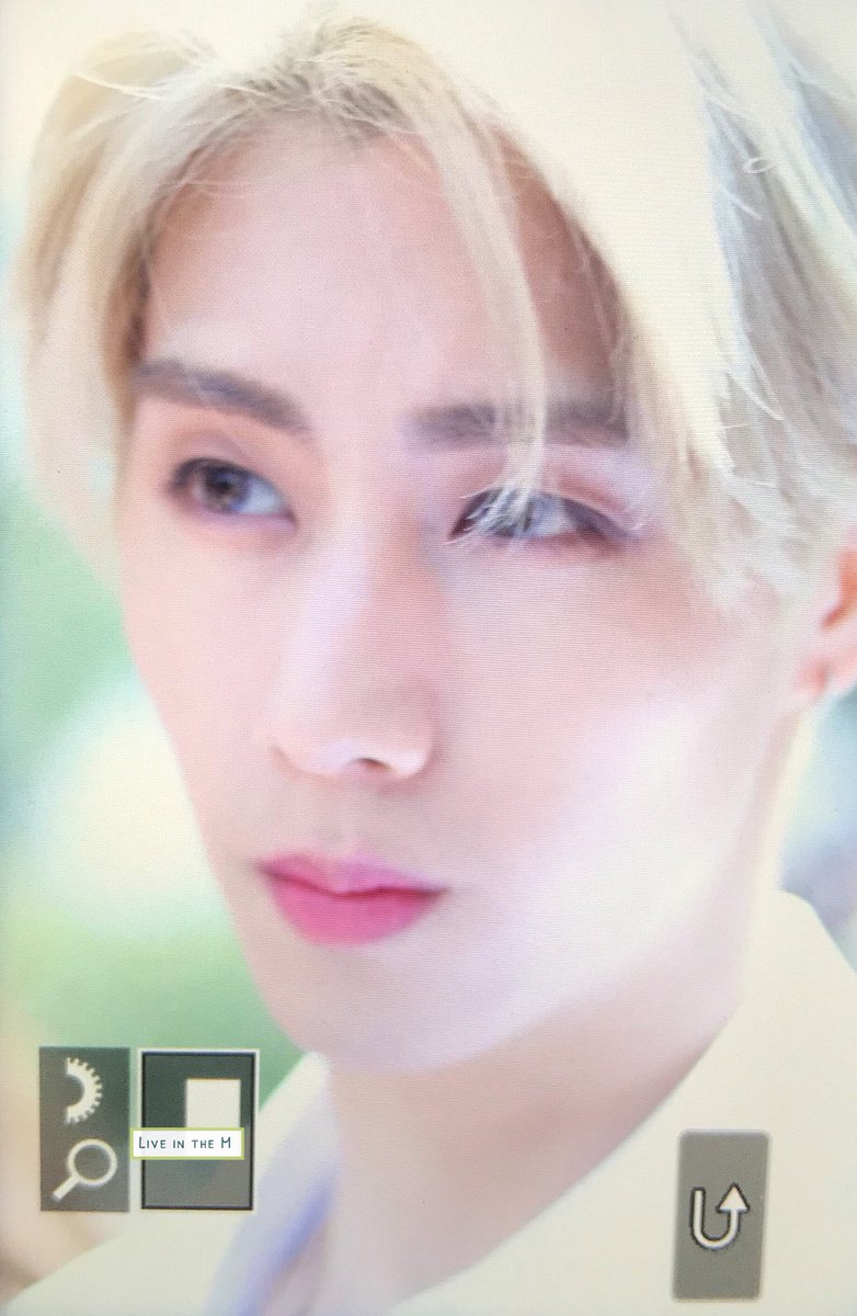 LiveInTheM's tweet image. 180323 뮤뱅 재출근 [Preview]

사람속에 빛나는 ✨ 마크

#GOT7 #갓세븐 #마크 #Mark #段宜恩