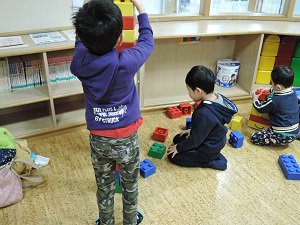 もりおか女性センター もりおか女性センターの 子どもの部屋 今日も賑やかです お散歩に疲れて休みたい時 授乳したい時 子連れのママ友 パパ友とおしゃべりしたい時などなど 是非ご活用ください 盛岡