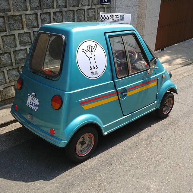 manwonman's tweet photo. #car #666 #tinyshirt #tinypants #tinysatan #markofthebeast Right in front of #convent? #수녀원 https://t.co/ssdEDk7E5e https://t.co/88OE6viDV6