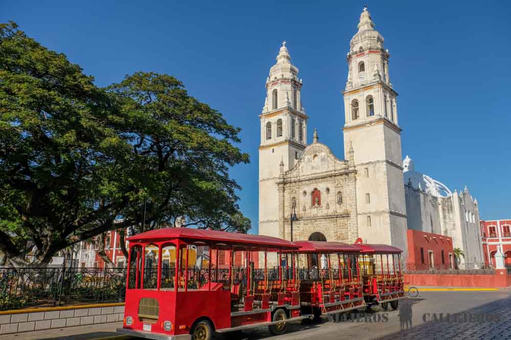 Visitar los lugares turísticos de Campeche, uno de los lugares con más encanto de México viajeroscallejeros.com/lugares-turist… #Campeche #México