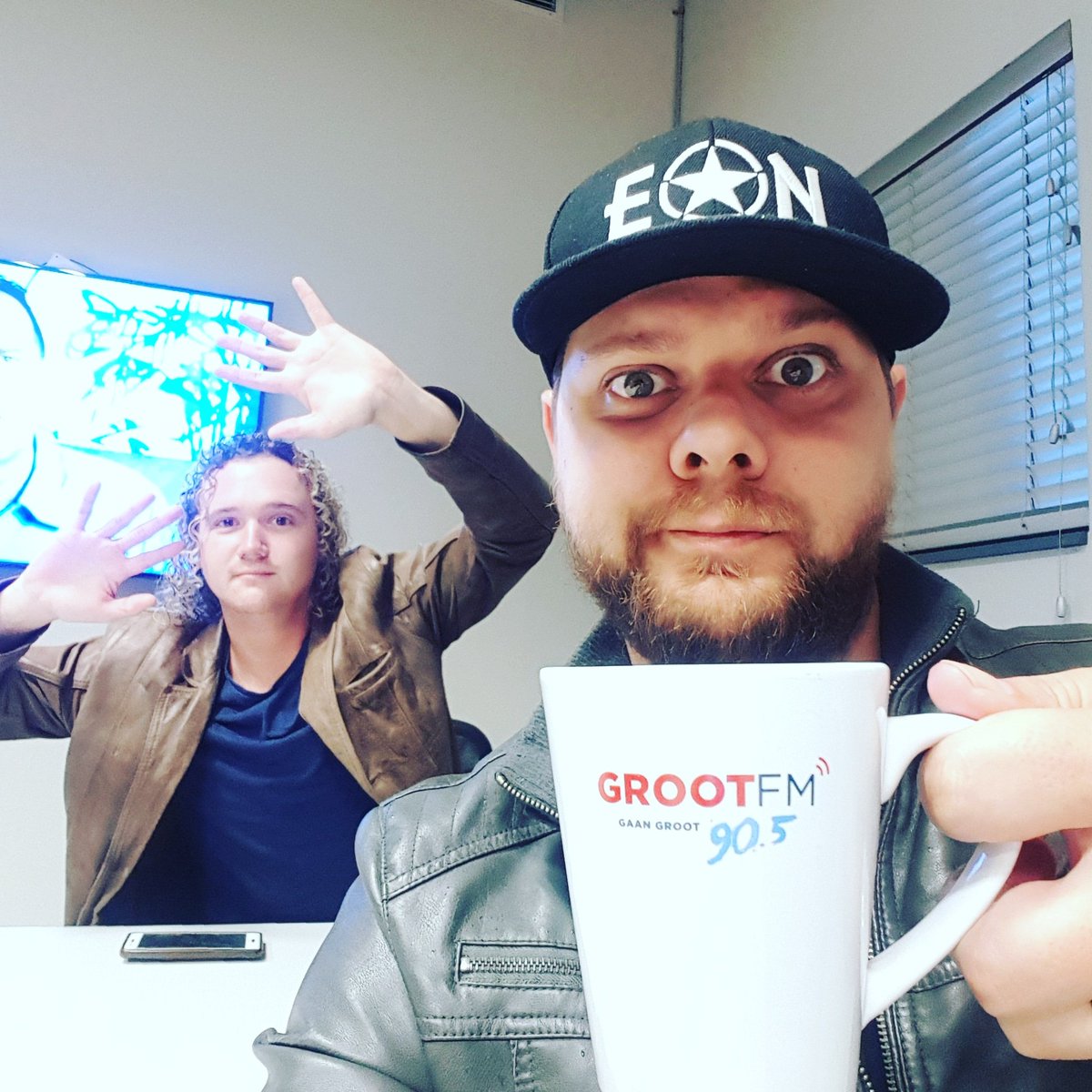 Ons is netnou op <a href="/GrootFM/">GROOTfm 90.5</a> se #GrootOntbyt <a href="/kykNETtv/">kykNET TV</a> <a href="/pietermarcato/">Pieter Marcato</a> <a href="/AltusTheart/">Altus Theart</a> <a href="/NvR_Management/">NvR Management</a> <a href="/TheMarketingZoo/">The Marketing Zoo</a> <a href="/Legatoartists/">LegatoRecords</a> <a href="/GMR_kykNet/">Getroud met Rugby</a> <a href="/Johrne/">#JohrnévanHuyssteen</a>