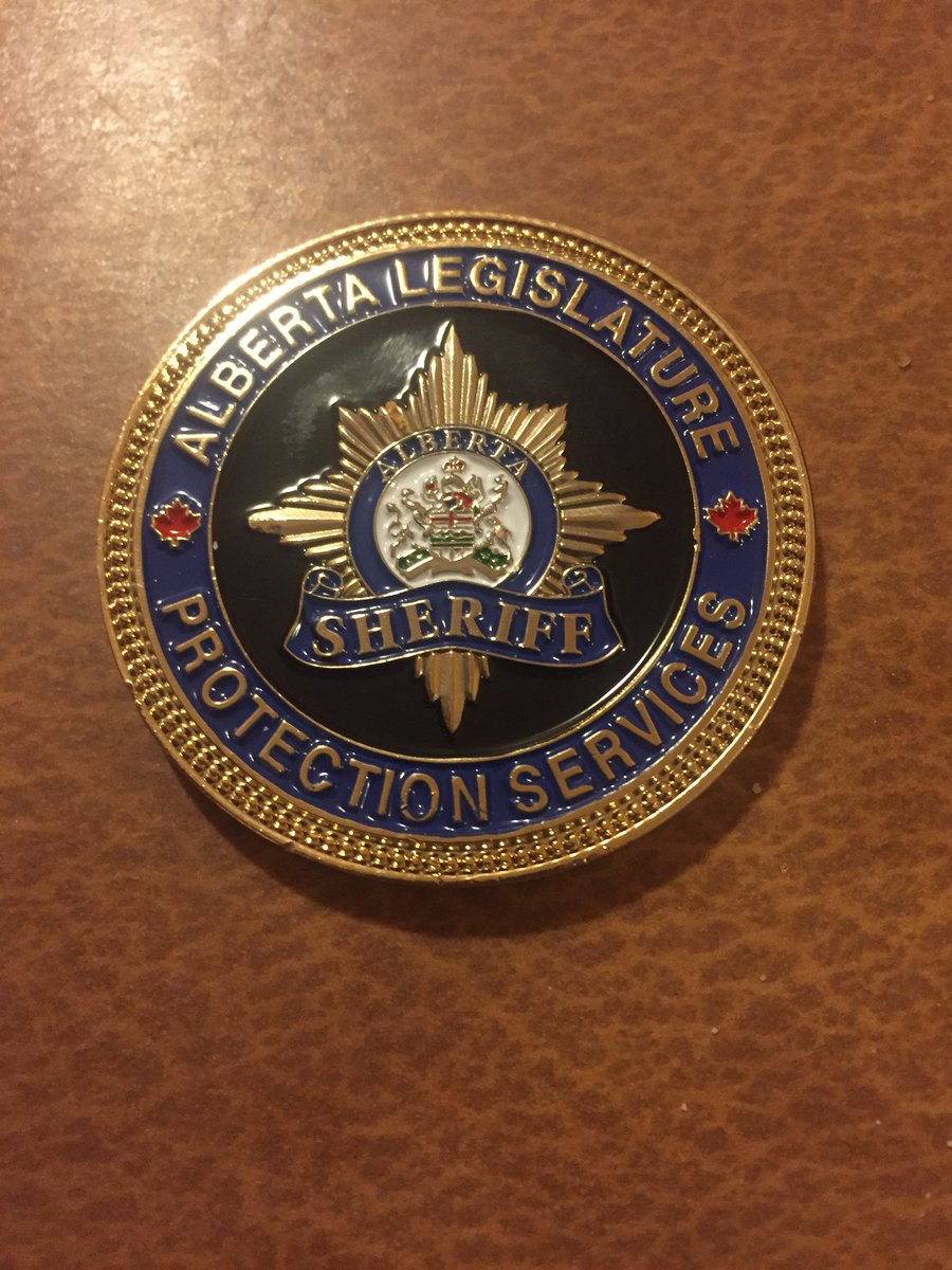 Ptsdpatches's tweet image. Thanks to an @AlbertaSheriffs friend of mine was able to add to my coin/patch collection!! #Fightptsd #Patchcollecting!!!  And thanks to @HayRiverFD for the patches !