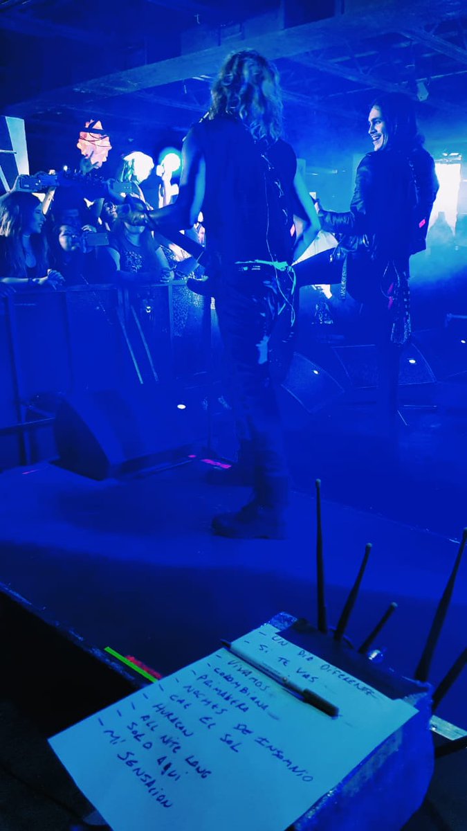 ¡Conciertazo!
Así estuvo <a href="/AIRBAGoficial/">Patricio Sardelli</a> en <a href="/Escena_Mty/">Escena Monterrey</a>. 😍🎶🎸
#AirbagMéxico