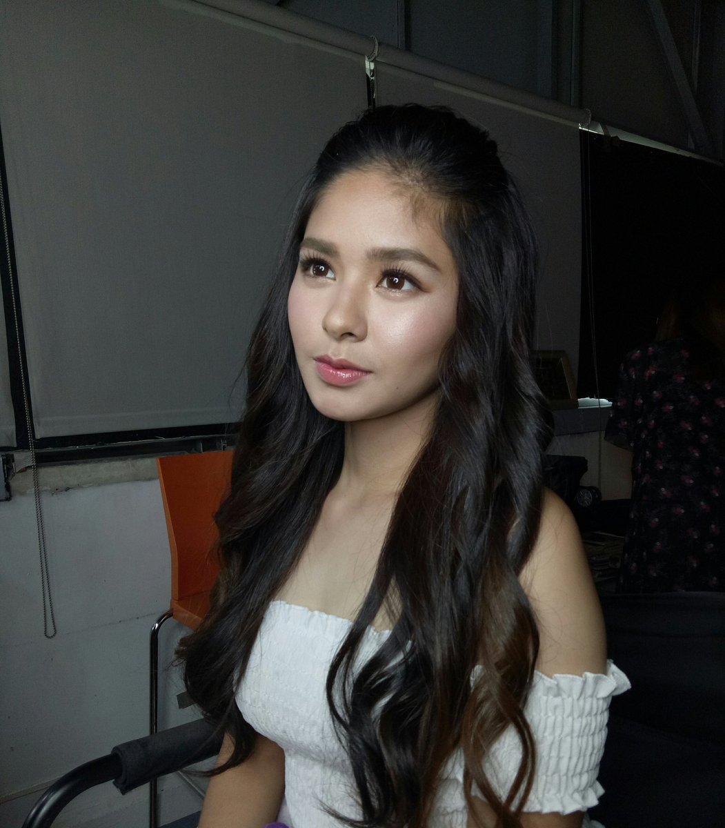 slf_loinie's tweet photo. FIRST VOTE

Itodo na natin ang pagtweet at retweet. Vote na din sa site please!! 

She really deserves this!!!

@iamAndalioLoisa 
#KCA #FavPinoyNewbieLoisa https://t.co/gn26OQPDqJ