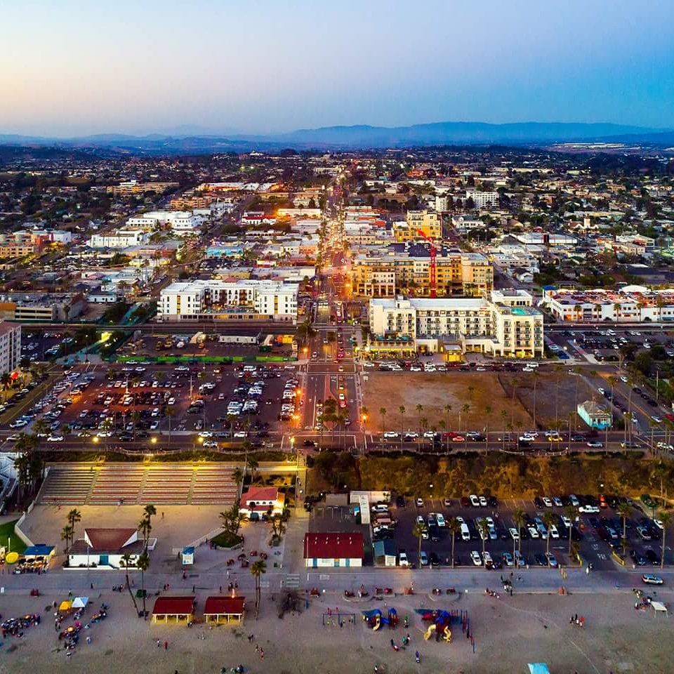 DroneXcomp's tweet photo. Oceanside #drones #dronelife #dronelifestyle https://t.co/JuiBXe0O5U