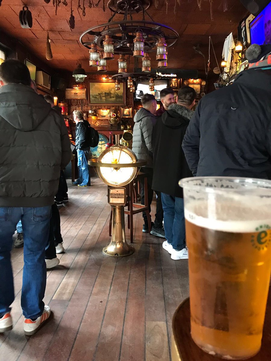 Il Calcio Inglese Buongiorno Da Amsterdam Ragazzi Stasera C E Olanda V Inghilterra Anche Se A Noi Poco Interessa A Dire La Verita Englandaway 3lionsontour T Co Yhowyzpxzk