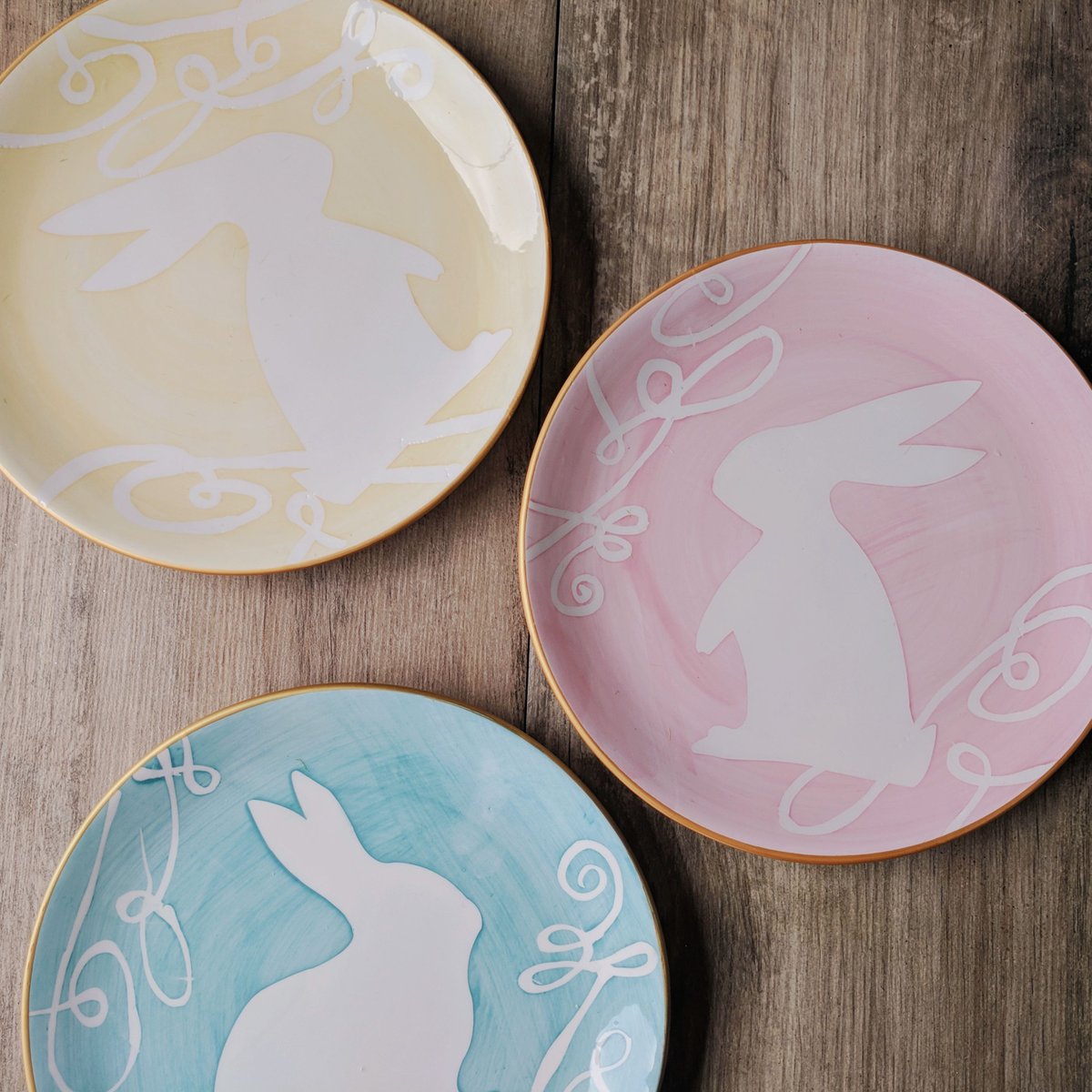 CraftedDecor's tweet image. These cute pastel bunny plates make a nice addition to your easter table. They could be at the top of your place setting and used as a side dish.  Choose all the same colour or mix them up #easterdecorating  #easterdinner #easterbrunch #easter #easterbunny #mississauga