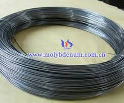 Cleaned white molybdenum wire, using electrolytic cleaning or hydrogen sintering method to clean graphite coating on molybdenum wire surface and to make the surface bright and glossy. #molybdenum