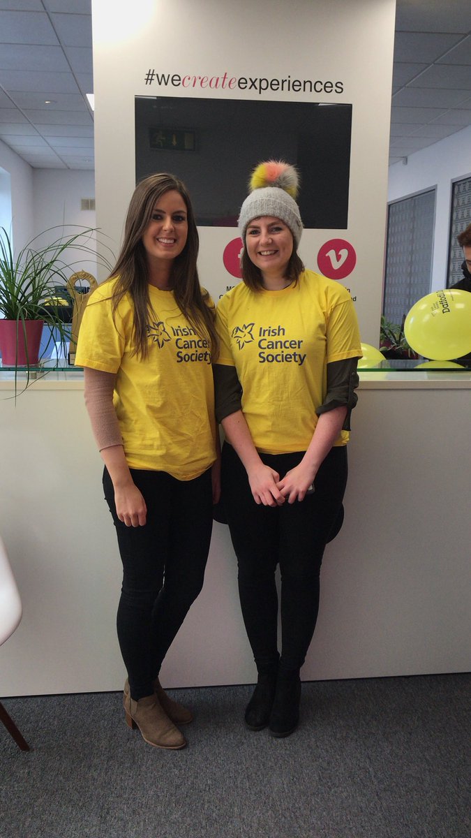 MCIIreland's tweet photo. The first duo are back and they’ve already raised more than €150 in under an hour😅 in aid of @IrishCancerSoc Well done girls👌
#DaffodilDay #fightagainstcancer #raisingfunds https://t.co/xDkxXwggkN