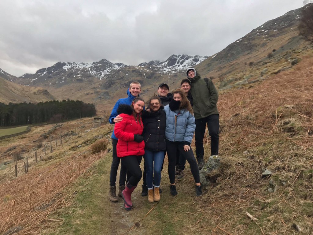 yas_conneely's tweet photo. windswept, a #look #envpc #envsocres18 https://t.co/GqcJ6oVNuR