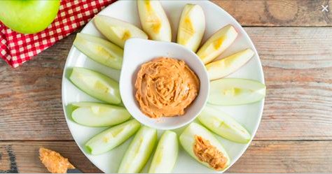 CharHadas's tweet photo. Un #aperitivo #saludable y delicioso: dips de #CremaDeCacahuete.  #meriendas  @capitanmaniES   https://t.co/ty0KcZ3H09 https://t.co/0DpFn98s6T