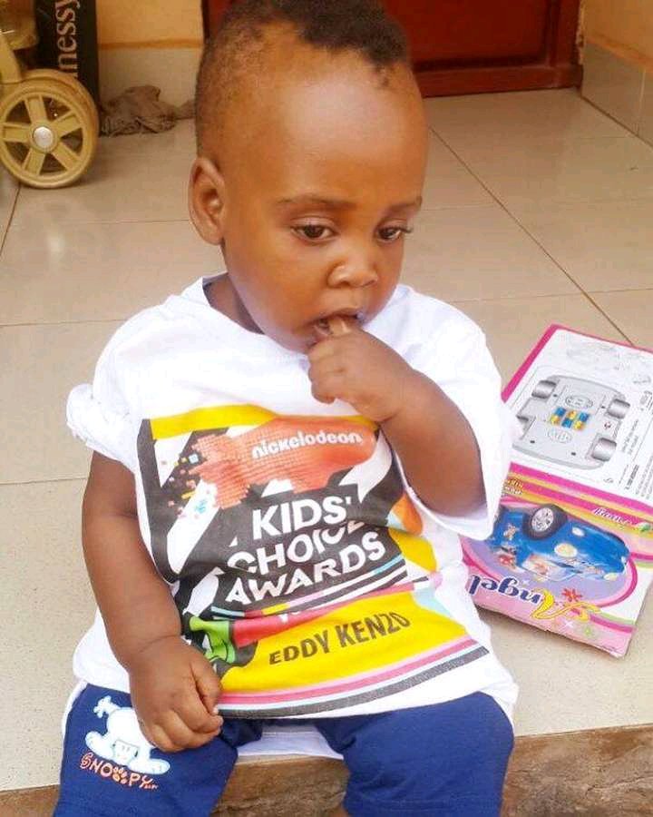 Army1Big's tweet photo. I vote @eddykenzoficial 

#KCA #FavAfricanStarEddyKenzo https://t.co/AnM2Jdr45F