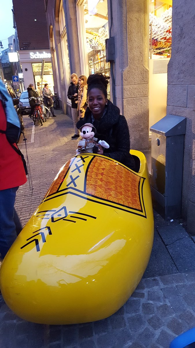DemaySonia's tweet photo. #MonCastingTour has come to Amsterdam. Ready to meet and #recruit the future #talent for #Disneylandparis at our #JobFair today! @HotelschoolTH https://t.co/xxIWc6SQeS