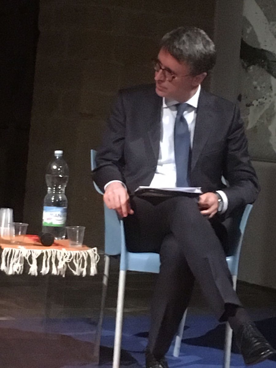 giafrazzitta's tweet photo. @CamerePenali @bmigliucci @CamerePenaliTV #codiceantimafia #migliucci #cantone #posizionidentiche #riformadariformare https://t.co/HqUX9JeF0a