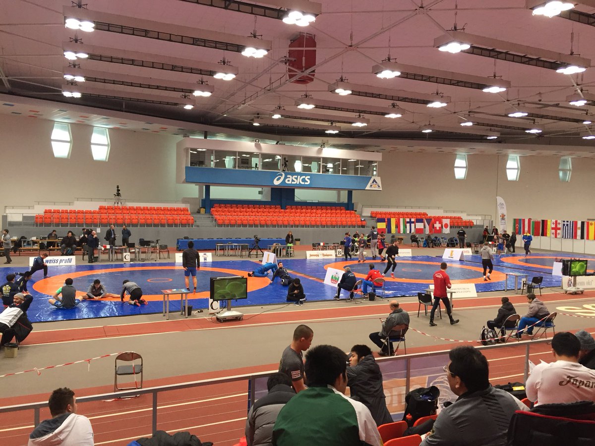 Todo listo! 
A las 10:00h comienza la competición, mi primer combate contra Slovakia <a href="/becaspodium/">Becas Podium</a>