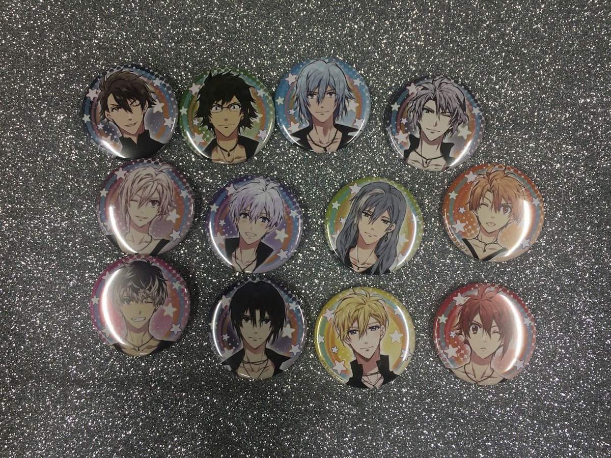 hakusenshashop's tweet photo. 『アイドリッシュセブン』新作缶バッヂはおかげさまで大好評発売中です！白泉社onlineショップは4月1日よりサイトシステム見直しのお休みに入りますので、ほしい方はお見逃しなく！（ま） https://t.co/1LCRbHMUQ3　 #白泉社 #アイナナ https://t.co/ivh6NZ3ncb