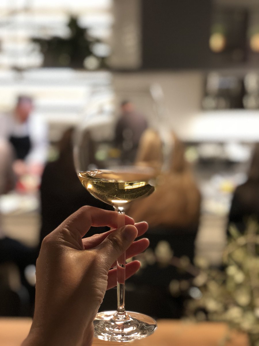 Recordando la inauguración del nuevo ciclo “Cocinas del Mundo” con un Taller de cocina mallorquina junto a Tomeu Torrens del <a href="/Cellercanamer/">Celler Can Amer</a> 🍷🍴 #EspacioGastro cc <a href="/espaciohdg/">Espacio Home Design</a>