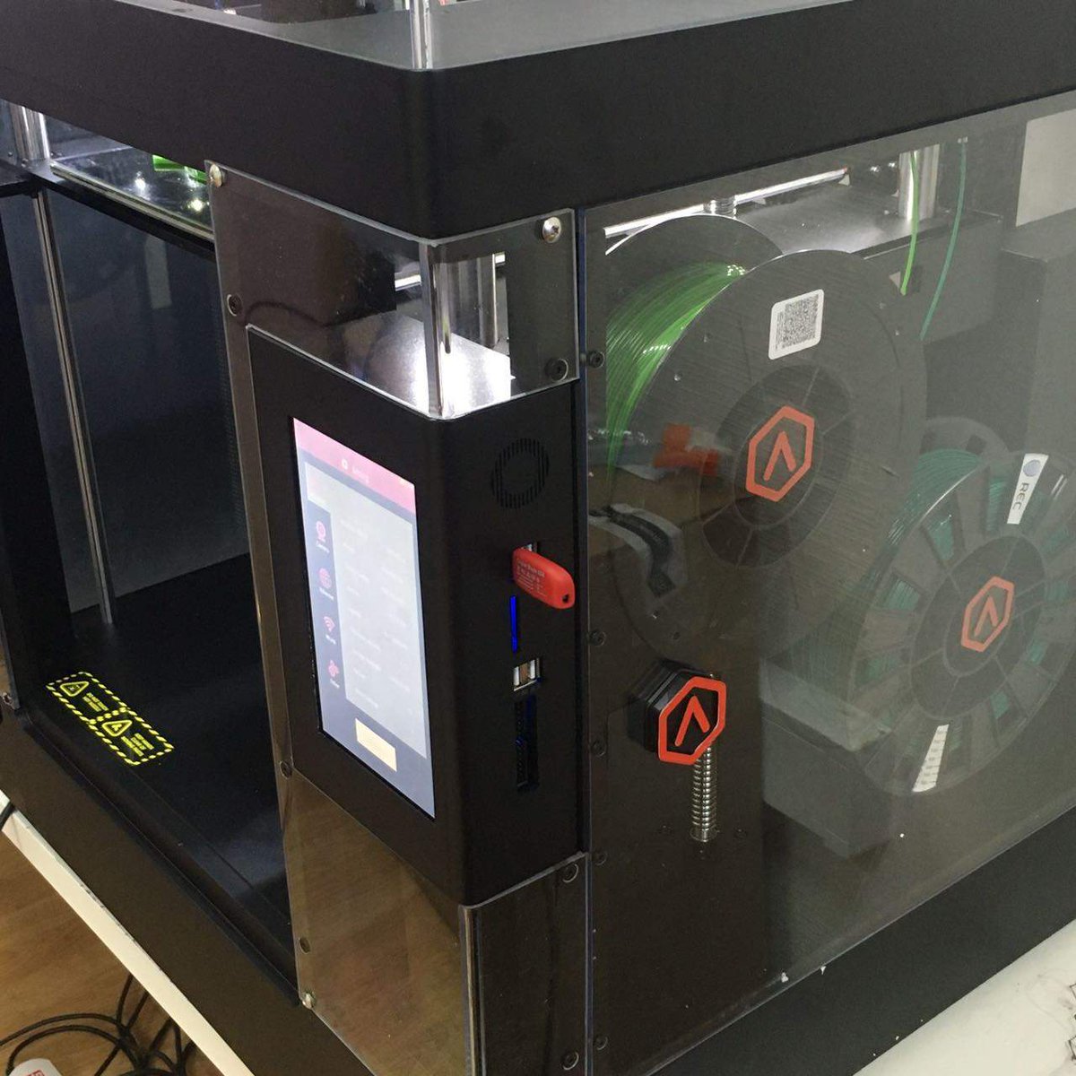 CADcornerde's tweet photo. Begrüßen wir unsere neustes #Mitglied in der unserer #3Dprinting Familie 😀 Der #Raise3DN2Plus! Mit Extra großem #Bauraum sind jetzt noch größere und komplexere #Geometrien #druckbar.
#3dprinted #Philippsburg @lukkeller @StadtPburg @luk_media https://t.co/iHx5xxAXO4