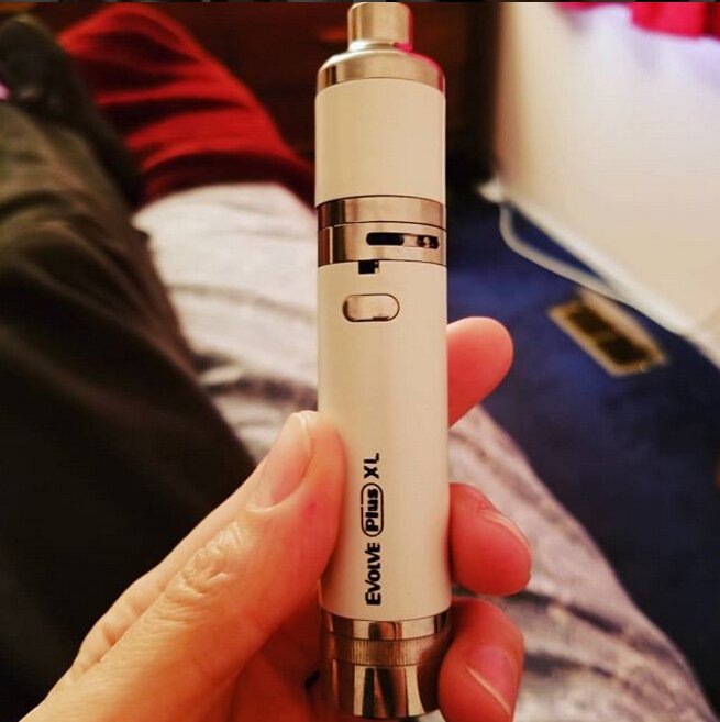 YocanTechnology's tweet photo. Stay high with your #EvolvePlusXL #Yocan 😉 https://t.co/t2lx2WxDMn