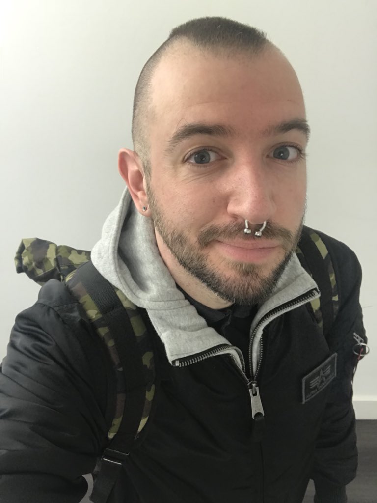 cuteplaytoy's tweet photo. : every time I shorten my beard my eyes grow! Ha ha! #beardyguy #trimmed #gayfetish #fetishlife https://t.co/ITmmAJ4zNj