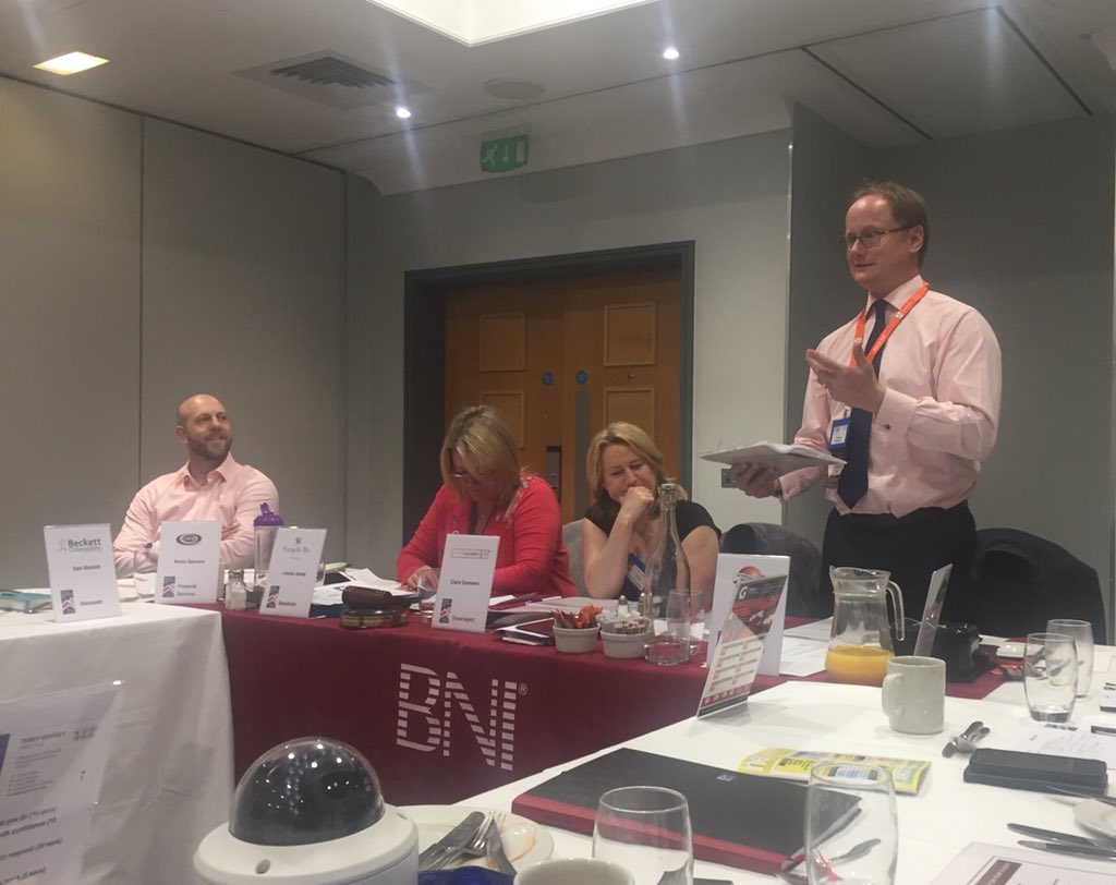 KarenDaviesCo's tweet photo. Early start at #BNI with @TC_Travel @LucysHall @LNPresents @beckettosteo @BNIpioneer @wakeuptomakeups @JarmansSols @TinderCorp @TheFirstAidTeam @sohlightphoto @terryroffey56 high energy meeting with a great vibe! #bnipioneer #networking 🍋😀 https://t.co/odaeXOZPuC