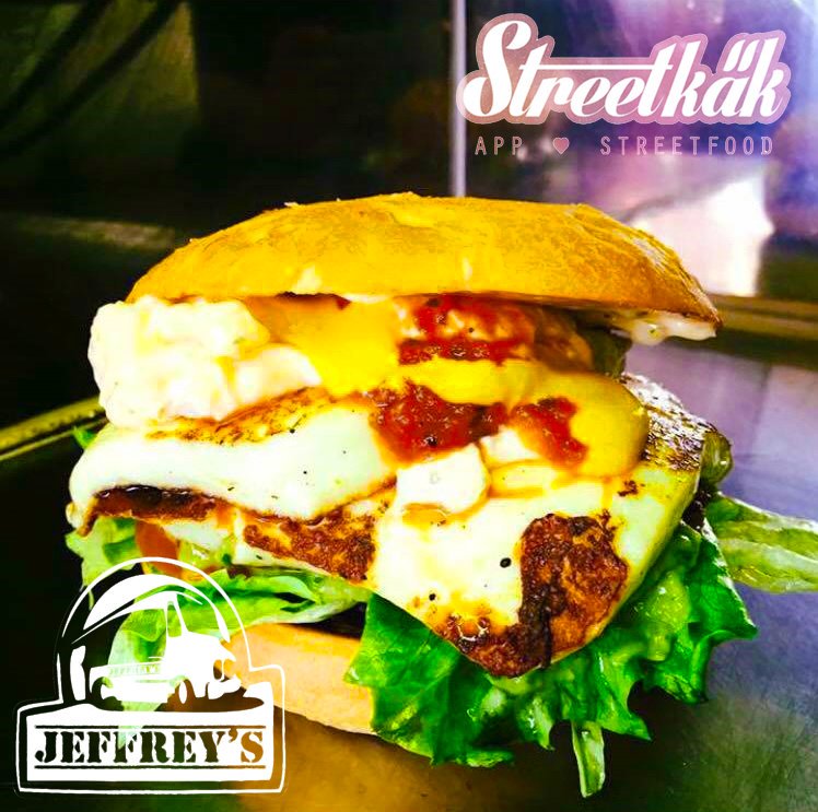 Vegetarian burger? Yes please 
#streetkak #streetfood #veggieburger