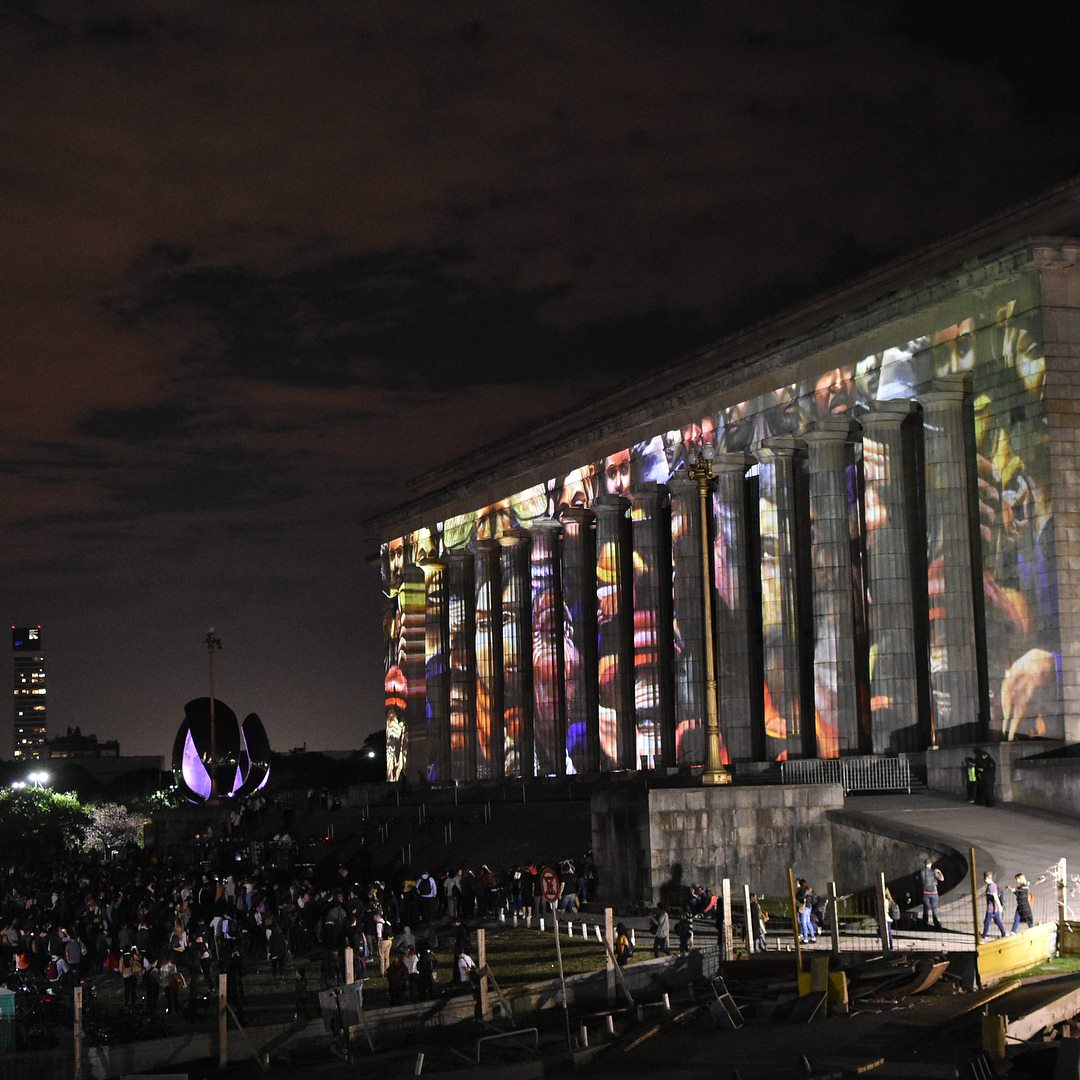 Dataton's tweet photo. The final event in the epic Latin American Mapping Challenge was in Buenos Aires last night. Huge thanks to all who entered the contest, to #EpsonMapping team for all their hard work, local crews & #WATCHOUT tech partners: #Omagica, #Allumage, #KJPL. Congrats to the 8 winners! https://t.co/MvLTX4VXex