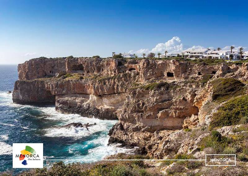 TurismoMenorca's tweet photo. Los primeros vestigios de presencia humana datan del 2100 a. C. Descubre el apasionante pasado de #Menorca ➝ https://t.co/LqKMRkYVQ9 #menorcacultural #menorcatalayotica https://t.co/nhMqzk1Jr0
