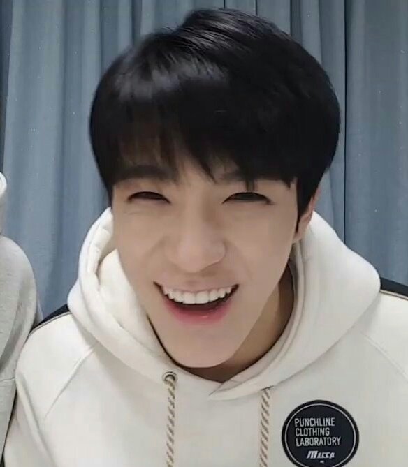 norenminarchive's tweet photo. Hello i'm a new acc dedicated to NCT's happy 3 friends, Renjun Jeno Jaemin💚 help me spread the word and support our handsome boys,thank you♥ https://t.co/TDIBMSTwnc