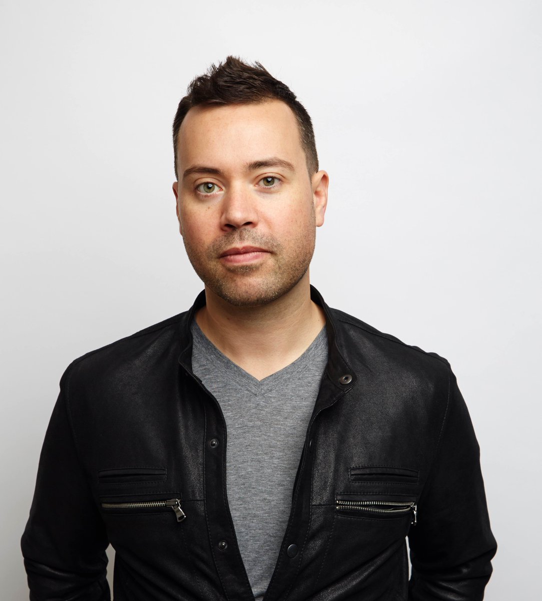 Am I My Job?  The hilarious &amp; self-depreciating <a href="/JordanHarbinger/">Jordan Harbinger</a> opens up about anxiety, insomnia and panic attacks brought on by a recent professional crisis.  He talks about being a workaholic who is trying to find out who he is outside of his work.  ow.ly/OgLj30j72Ee