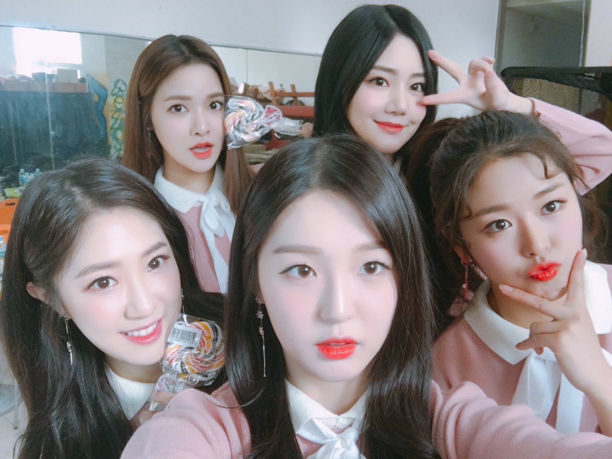 popofficial2017's tweet photo. 녀더분~ #피오피 의 개인기영상! 보셨나요??

#애교많은사람이배고플때 #해리
#할뚜이써 ! #연주 #헤롱헤롱 #설

아직도 못 보신 분들은 지금 바로!
#UOOSEE #포켓스타GO 로 달려가세요 🏃‍♀️🏃 https://t.co/082VJGIIkG