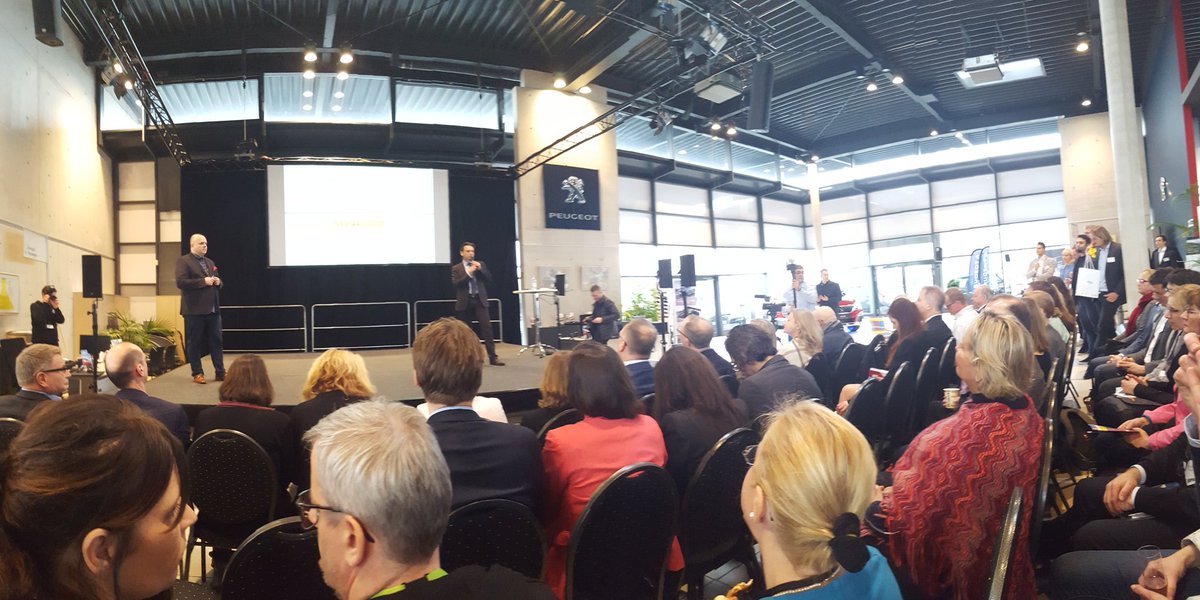 EnjoyCLS's tweet photo. NextAct2020 - Wir denken Next HR, Next New Work &amp; Next Marketing 

#creativelearningspace #innovation #newwork #nexthr https://t.co/fkSLKOpeT8