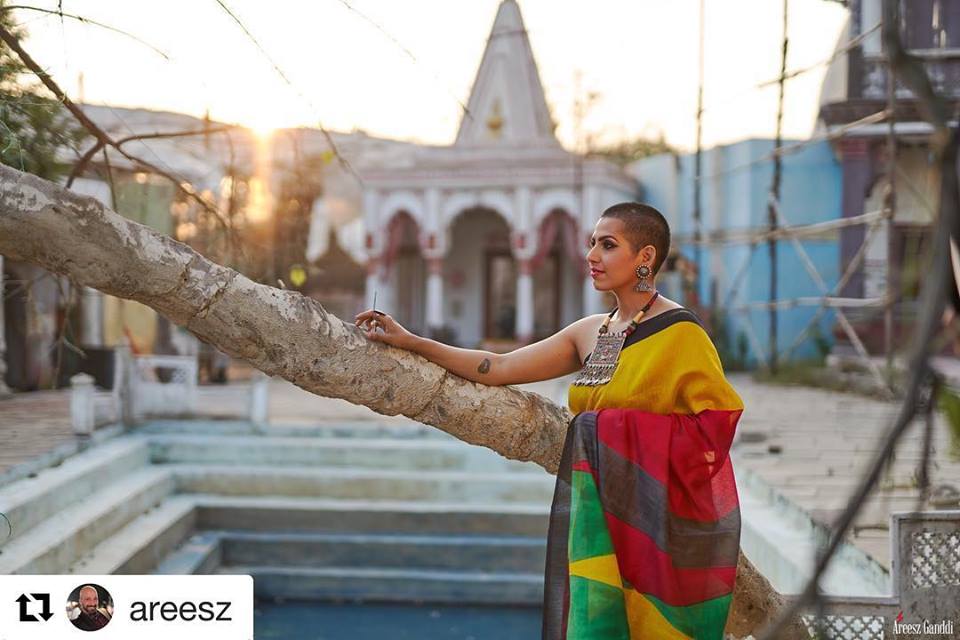 NEERUSHAA_BRAND's tweet image. Bold and beautiful @LakshmiRIyer #NEERUSHAA #brandneerushaa #savehandloom #savetextiles #saveindianheritage #costume #saree #indiantextile #heritage #itsnotclothsitsamovement