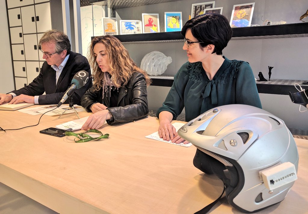 ajsantcugat's tweet image. .@joanabarbany : &quot;impulsem el moviment maker de #SantCugat donant suport a projectes com el Maker Challenge, un espai per resoldre reptes quotidians gràcies a la tecnologia adreçat als més joves&quot; #makermovement #makerchallenge